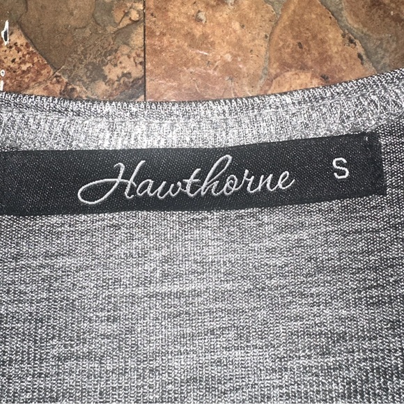 Hawthorne Women’s Metallic Silver Sleeveless Cowl Neck Top Size Small - Picture 3 of 5